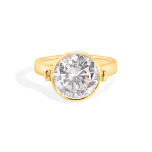 Load image into Gallery viewer, 4.69 Carat Round Brilliant Solitaire