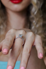 Load image into Gallery viewer, Emerald Cut Diamond Ring