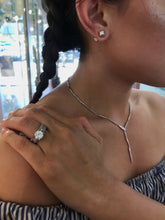 Load image into Gallery viewer, Exclusive Diamond Engagement Ring