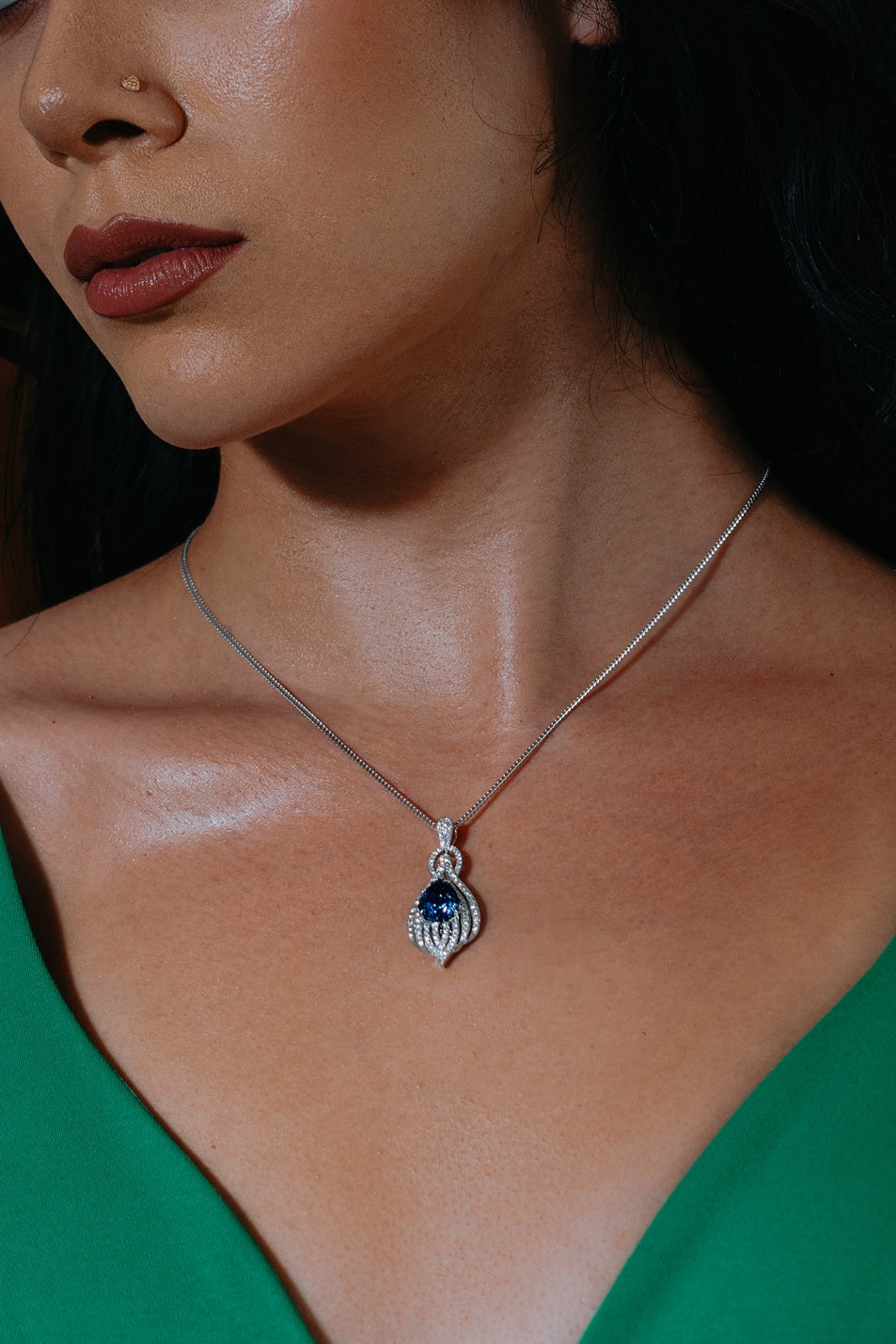 Exquisite 6.00ct Pear Shape Tanzanite Necklace